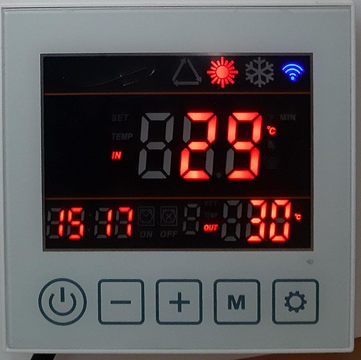 צג LCD מואר